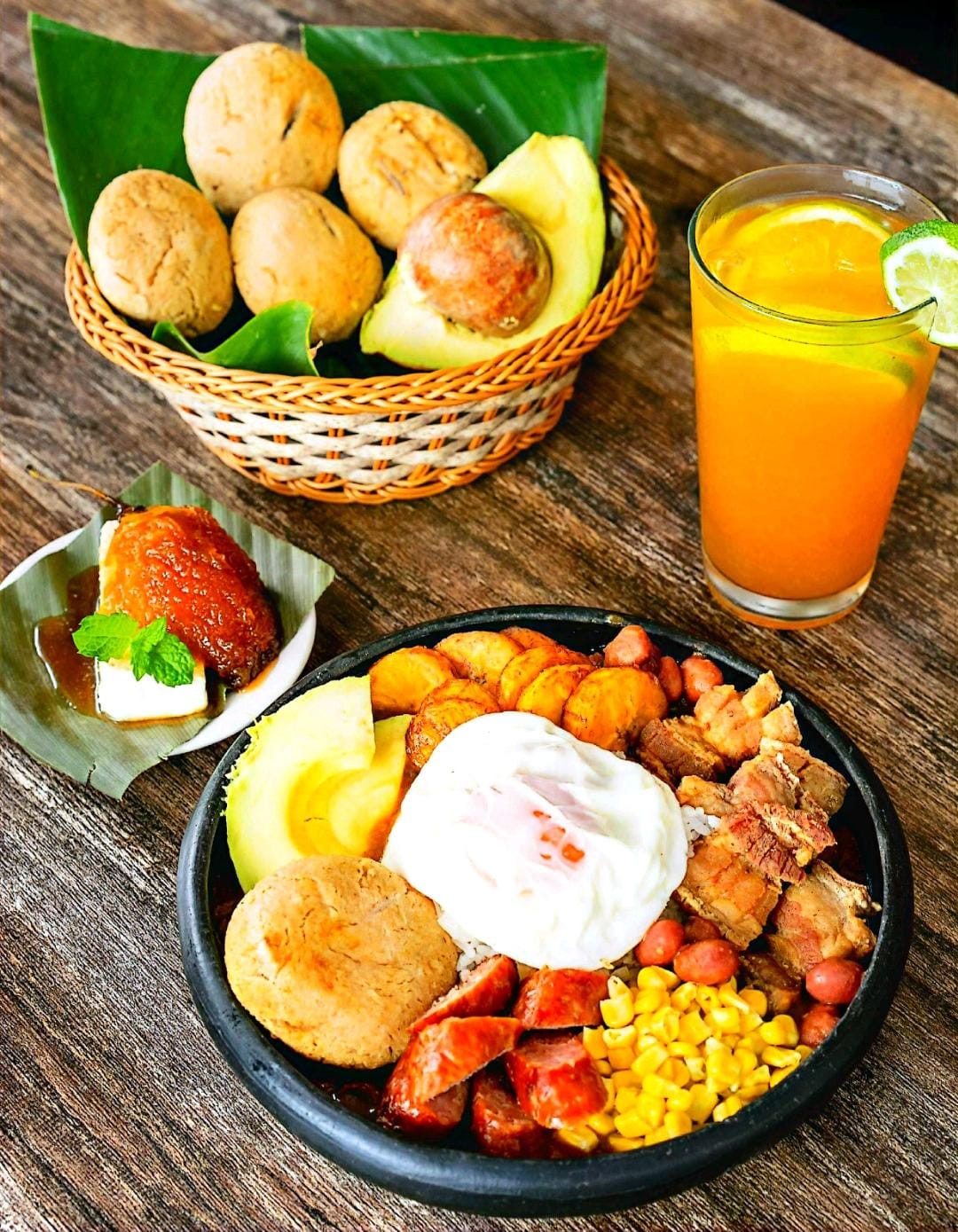 Bandeja paisa tradicional